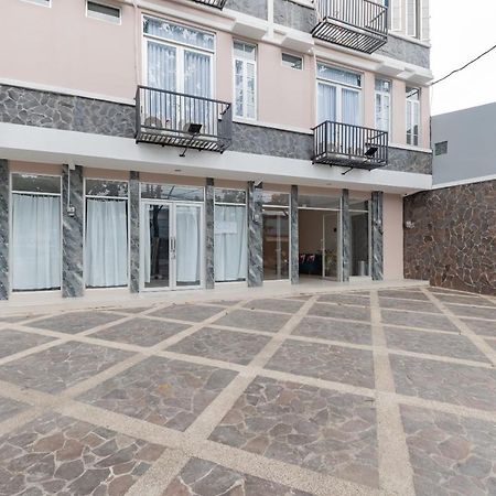 Reddoorz Plus Near Surapati Core Μπαντούνγκ Εξωτερικό φωτογραφία