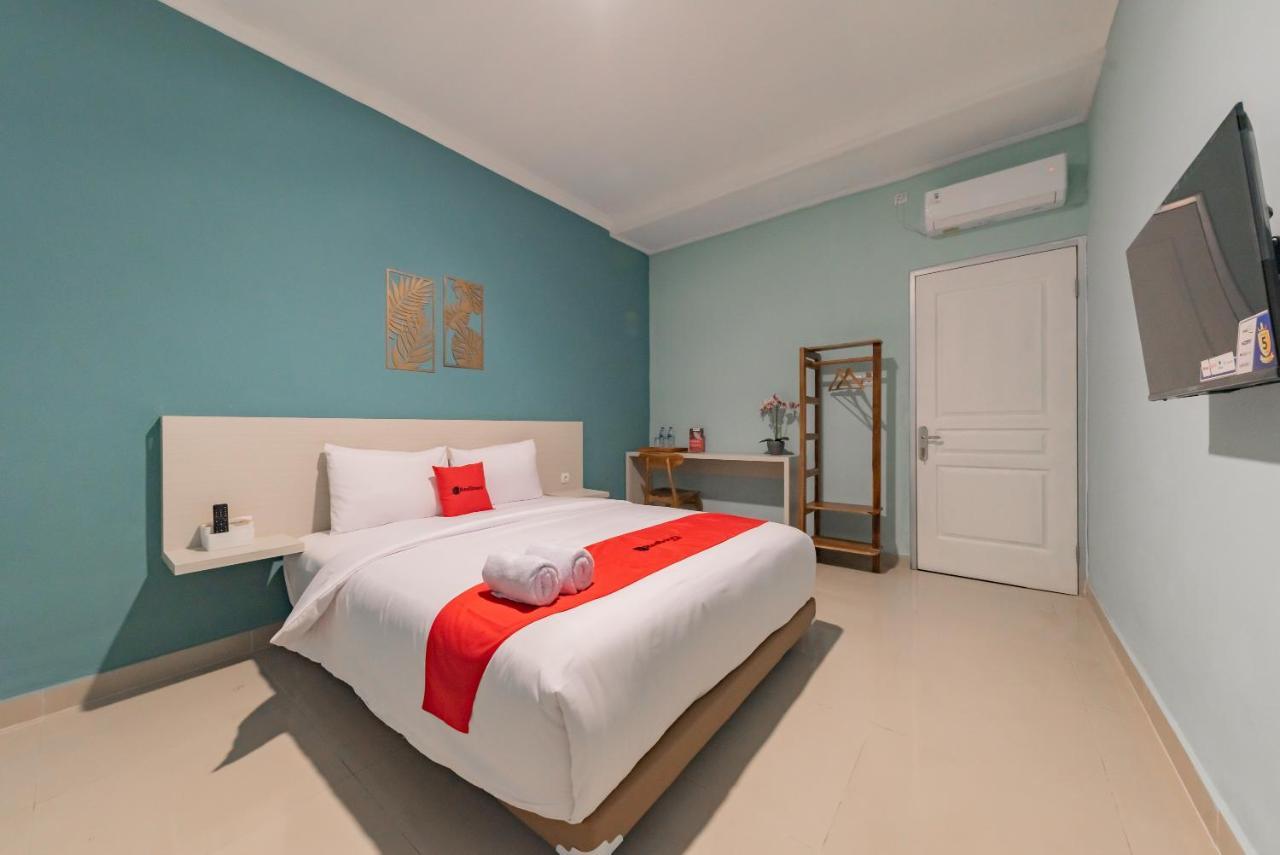 Reddoorz Plus Near Surapati Core Μπαντούνγκ Εξωτερικό φωτογραφία