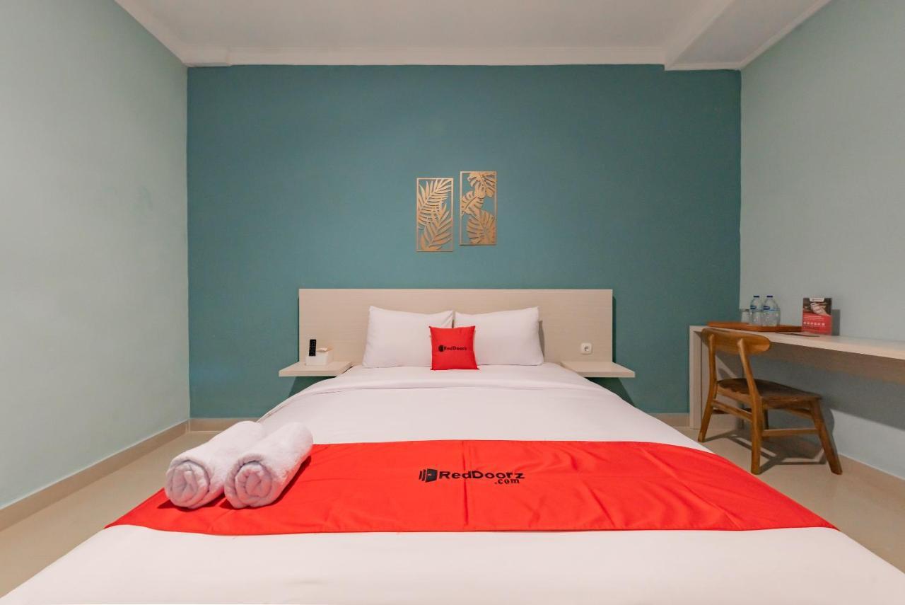 Reddoorz Plus Near Surapati Core Μπαντούνγκ Εξωτερικό φωτογραφία