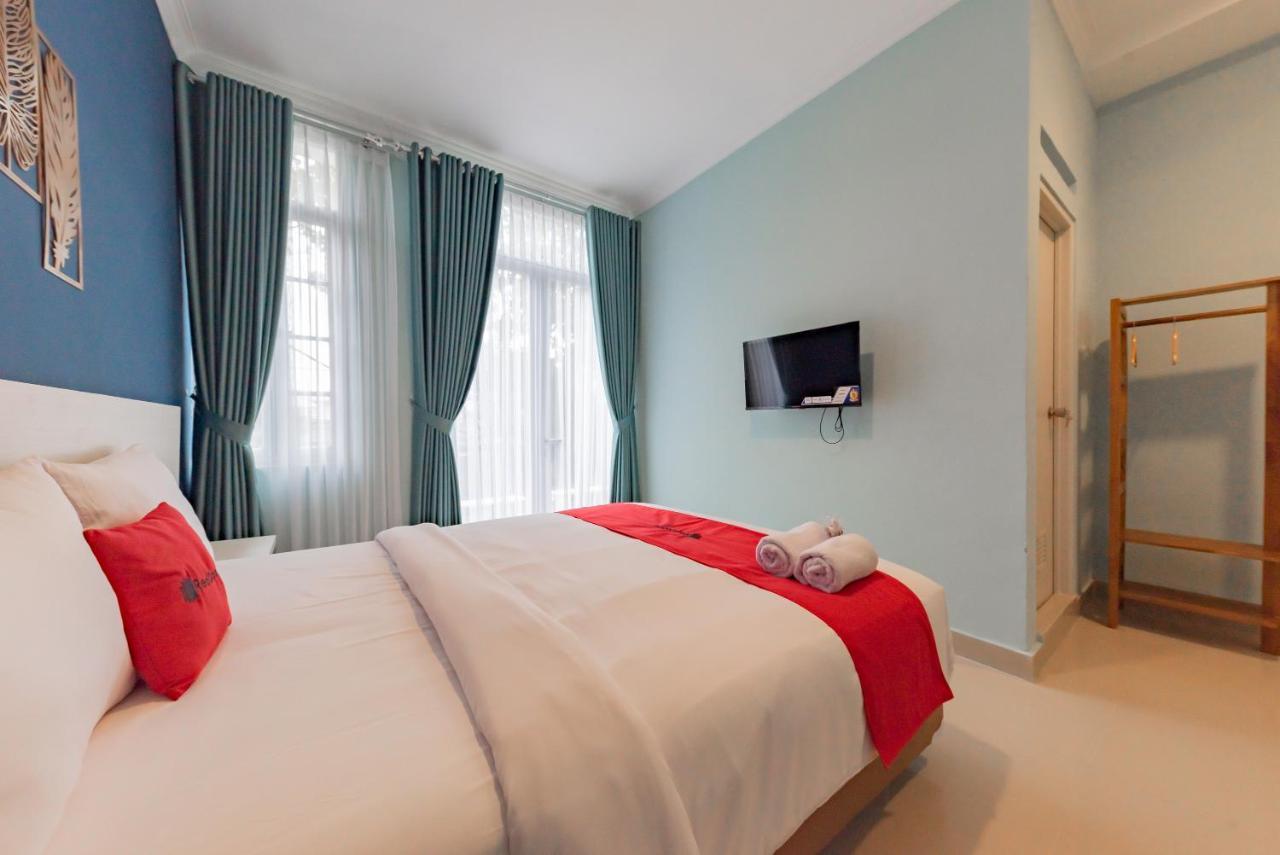 Reddoorz Plus Near Surapati Core Μπαντούνγκ Εξωτερικό φωτογραφία