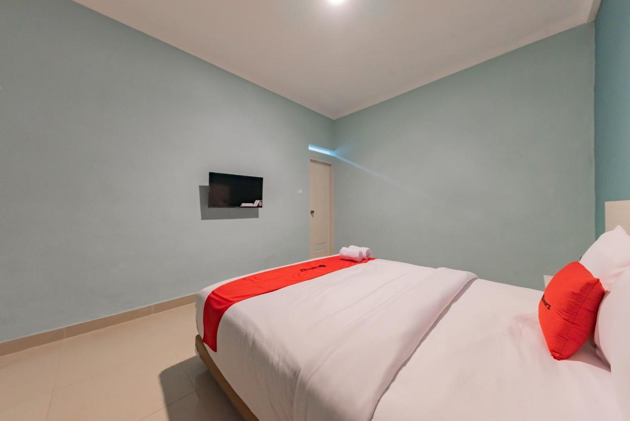 Reddoorz Plus Near Surapati Core Μπαντούνγκ Εξωτερικό φωτογραφία