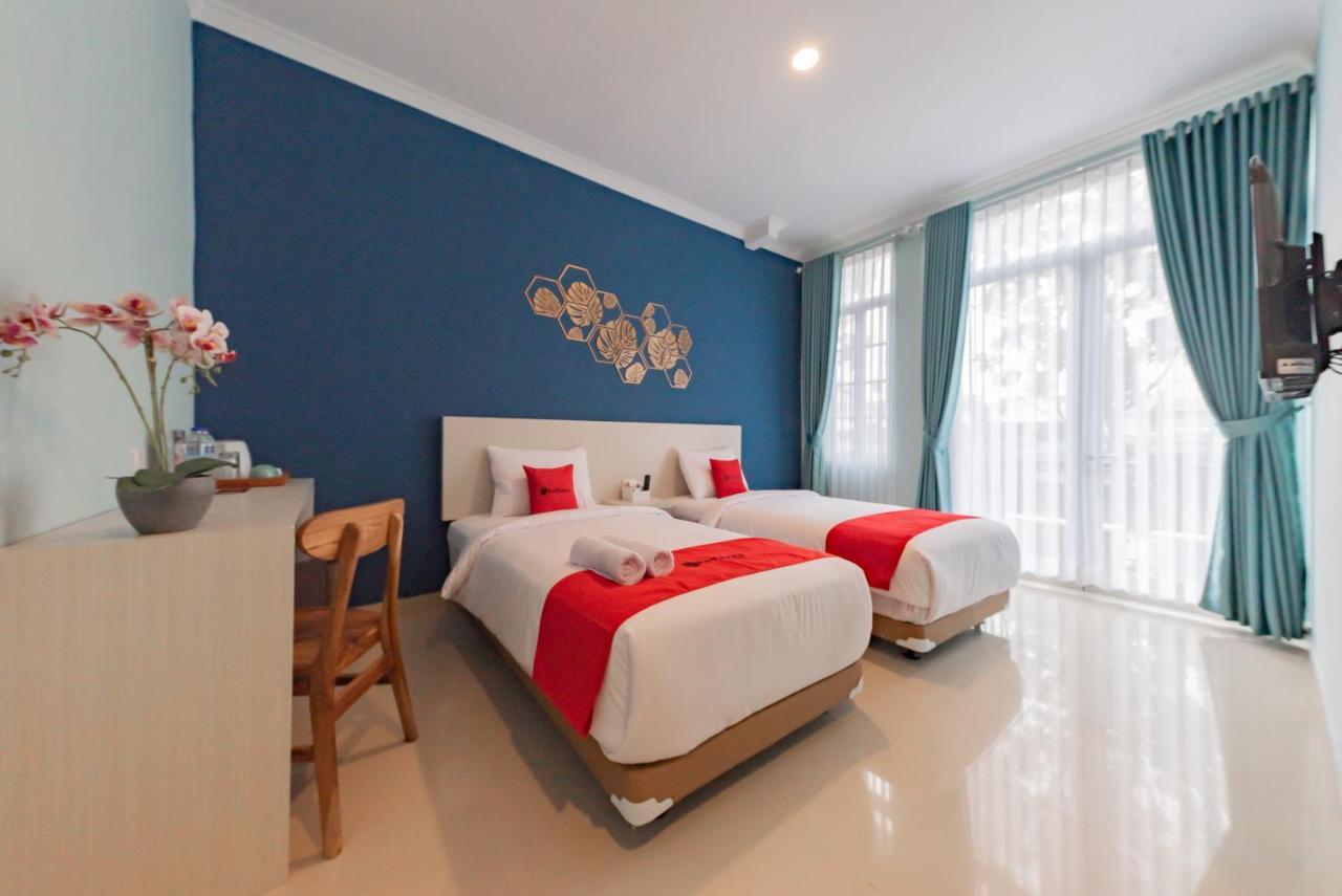 Reddoorz Plus Near Surapati Core Μπαντούνγκ Εξωτερικό φωτογραφία